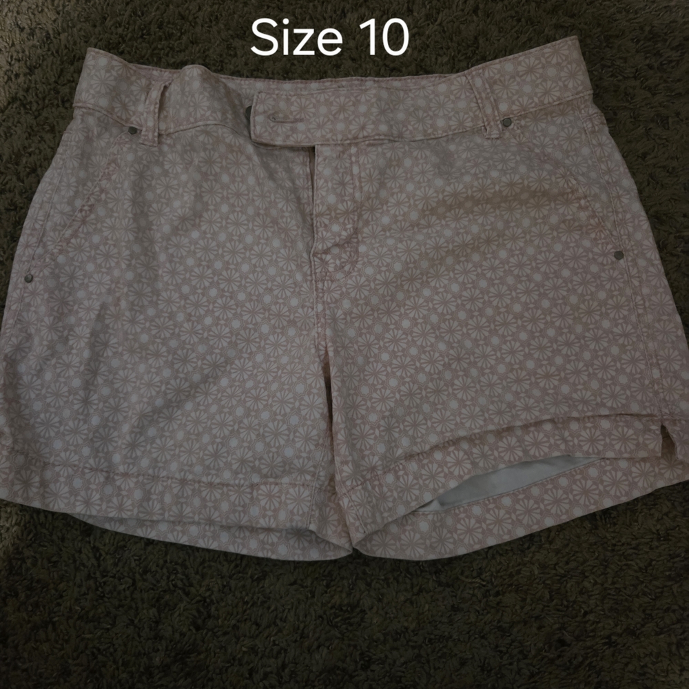 Pink Patterned Women's Shorts